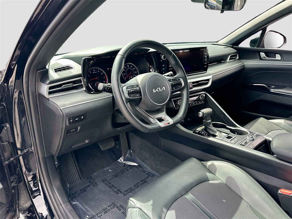 2022 Kia K5 GT-Line photo 5