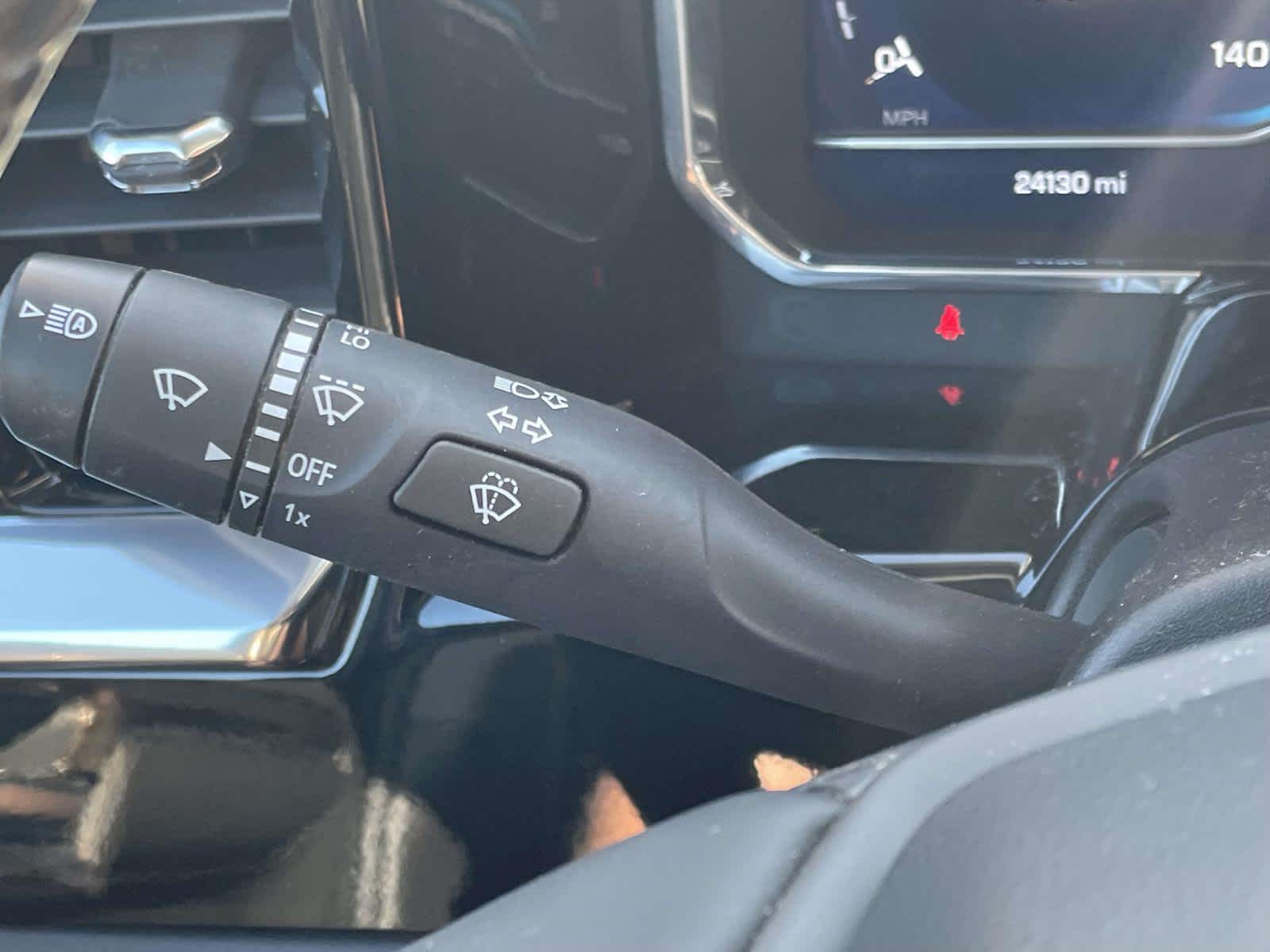 2023 Chevrolet Silverado 1500 LT photo 25