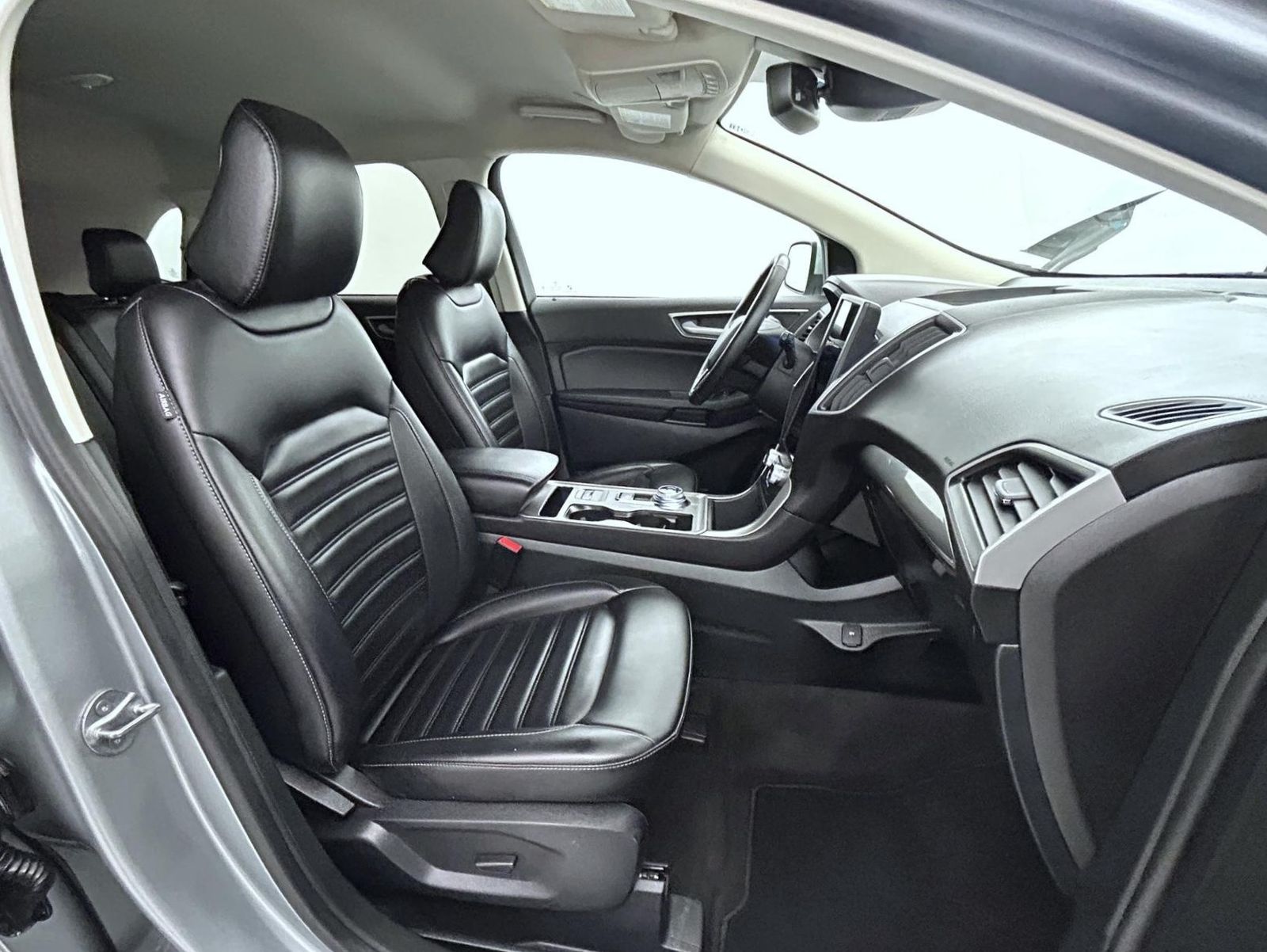 2024 Ford Edge SEL photo 14