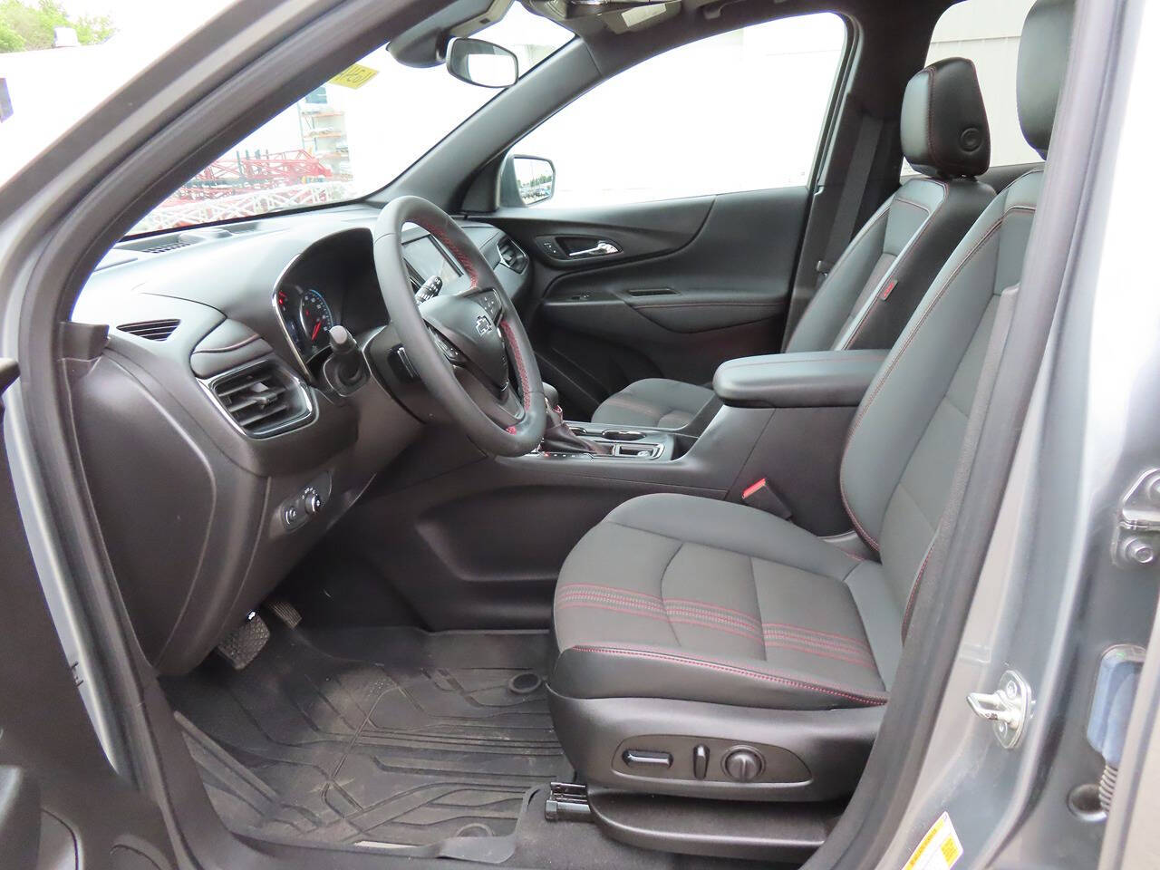 2024 Chevrolet Equinox RS photo 11