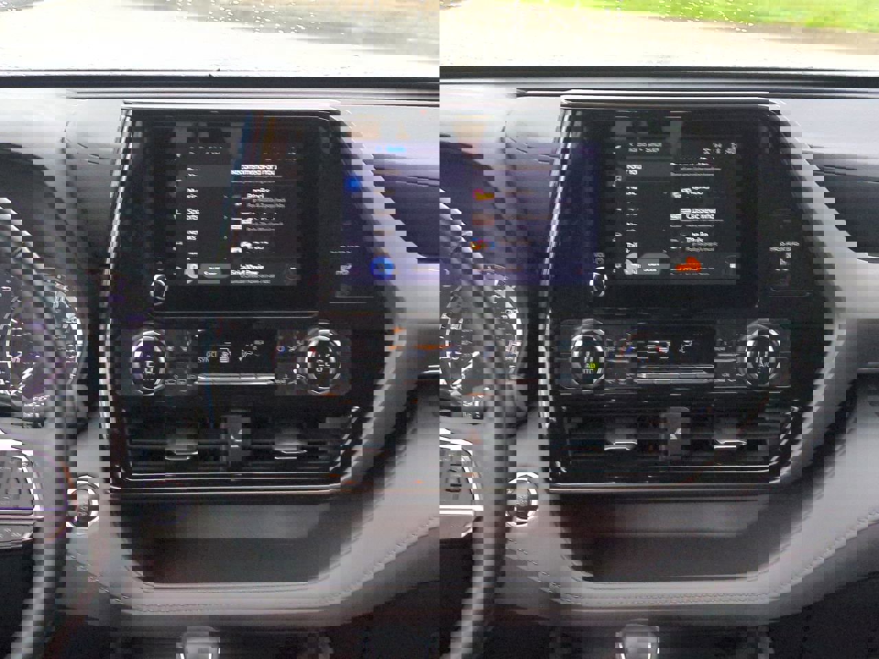5TDKDRAH1RS051054