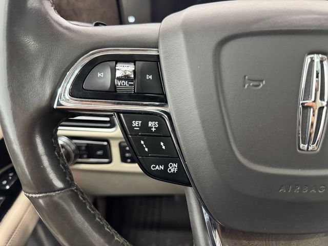 2019 Lincoln Navigator L Reserve photo 22
