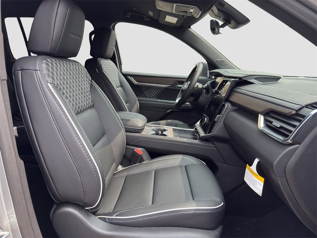 2026 Gmc Acadia Denali photo 24
