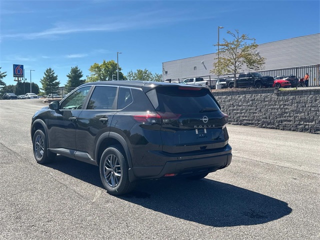 2026 Nissan Rogue S photo 4