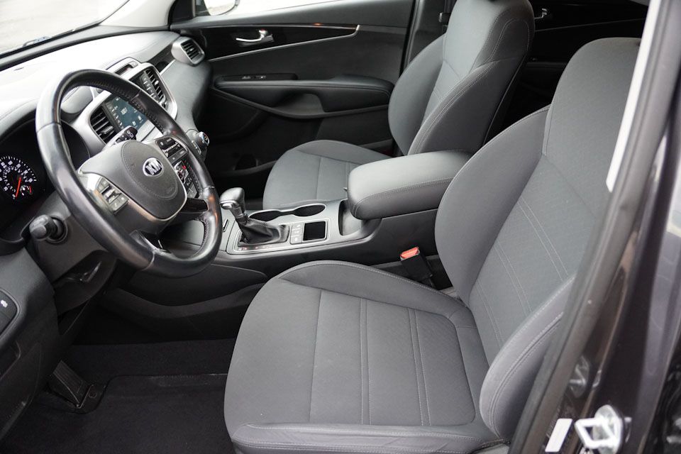 2019 Kia Sorento LX photo 3