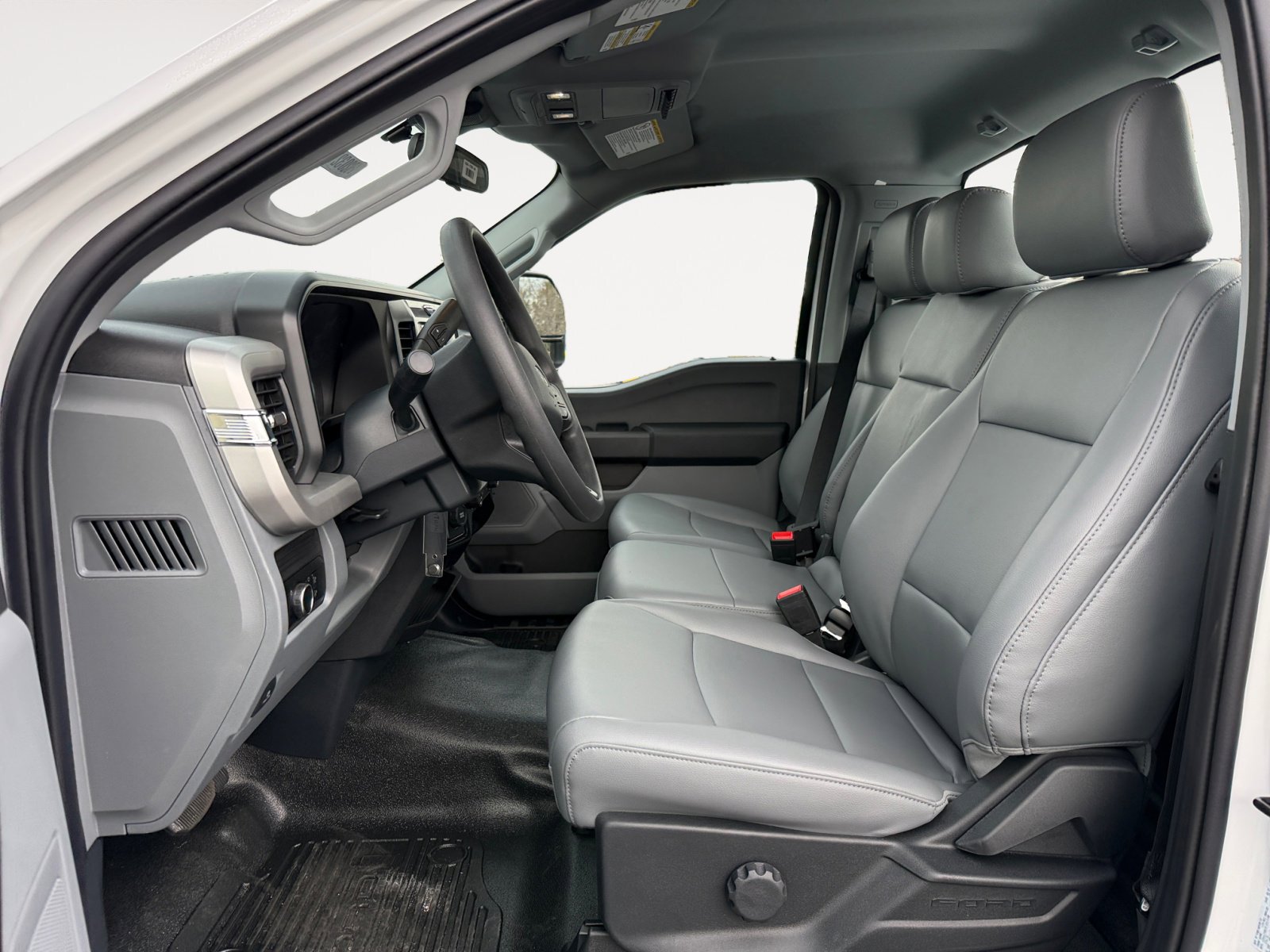 2025 Ford F-250 XL photo 10