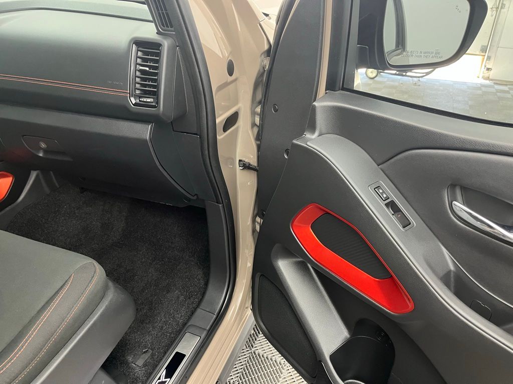 2023 Nissan Frontier PRO-4X photo 23