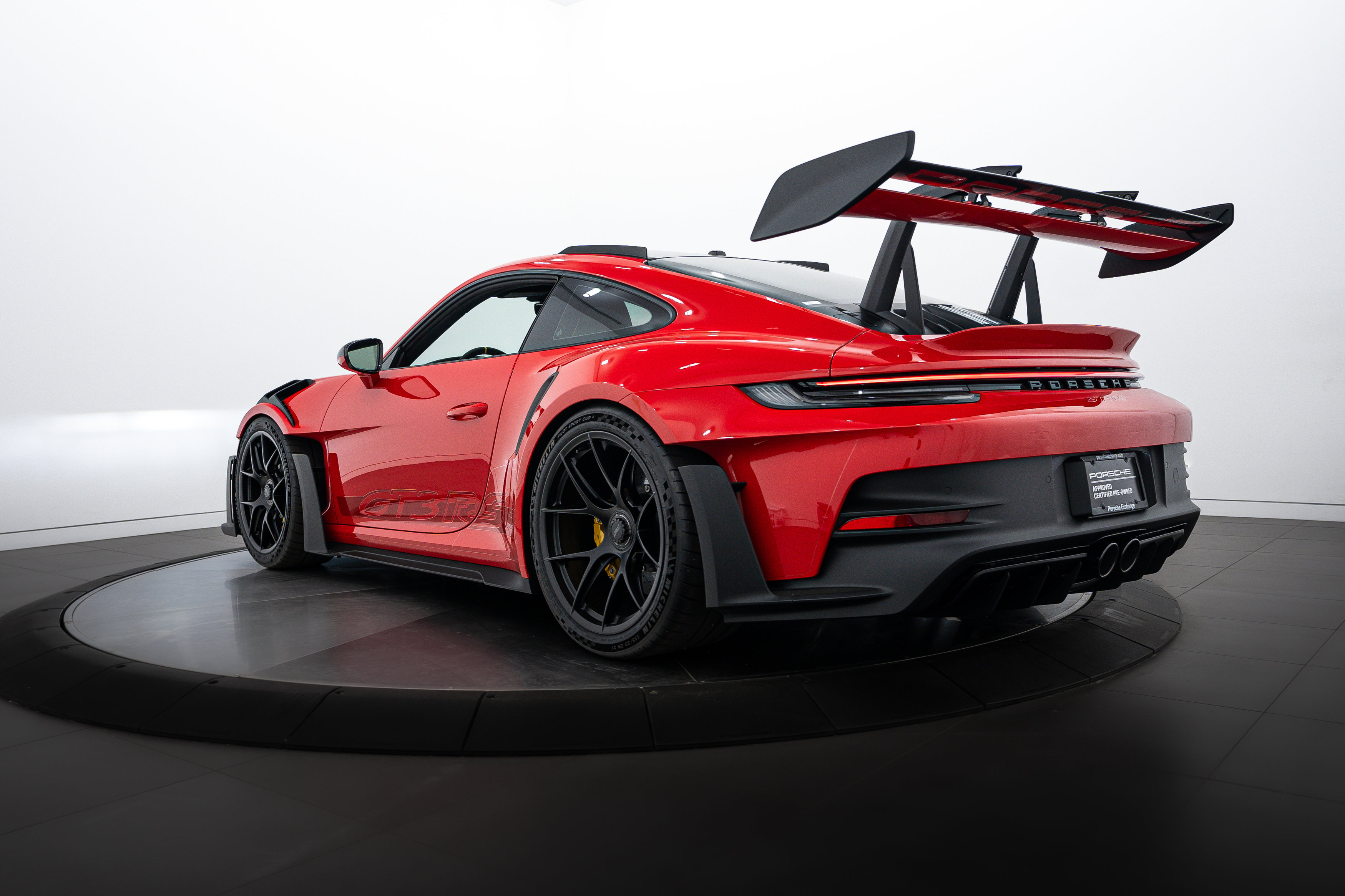2025 Porsche 911 GT3 RS photo 3