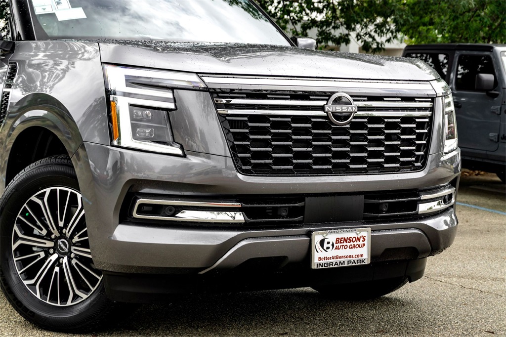 2026 Nissan Armada SL photo 2