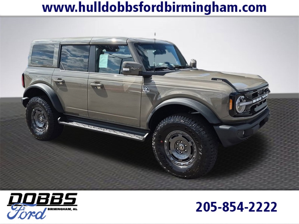 2025 Ford Bronco 4-Door Outer Banks's photo