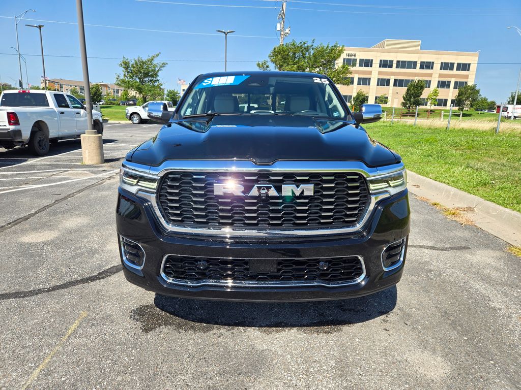 2025 Ram 1500 photo 8