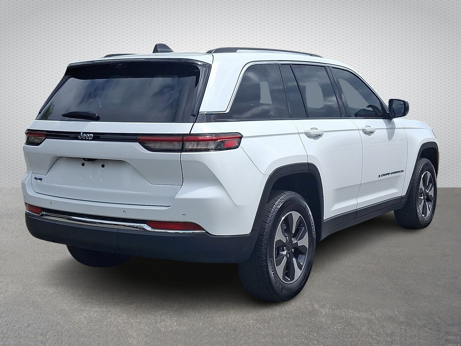 2023 Jeep Cherokee 4xe photo 4
