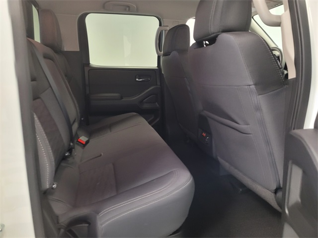 2024 Nissan Frontier SV Crew Cab photo 12