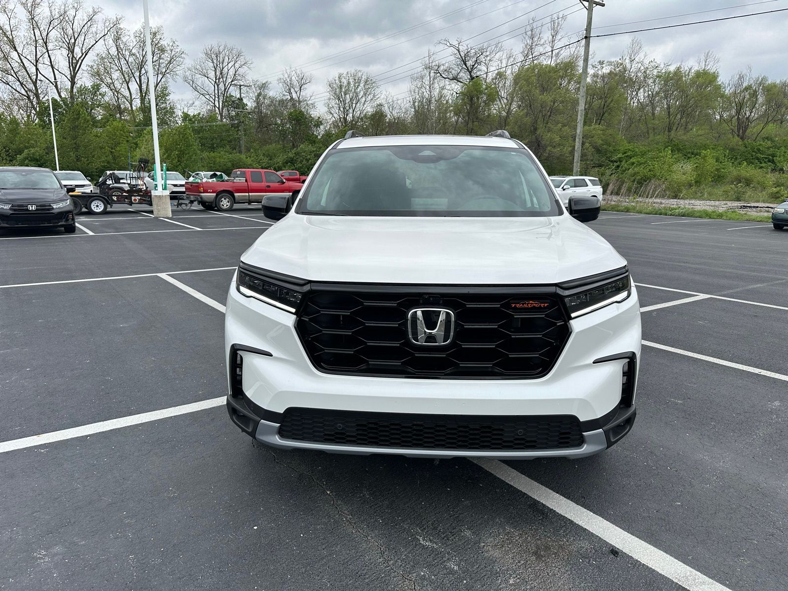 2025 Honda Pilot TrailSport photo 8