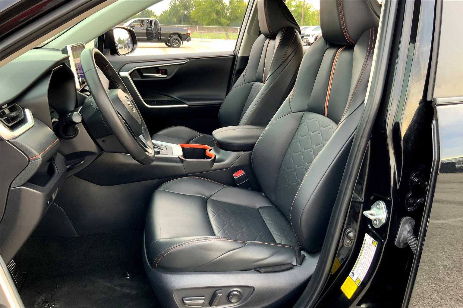 2024 Toyota RAV4 Adventure photo 4