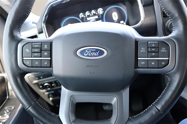 2023 Ford F-150 Lariat photo 19
