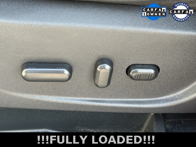 2015 Ford Escape Titanium photo 24