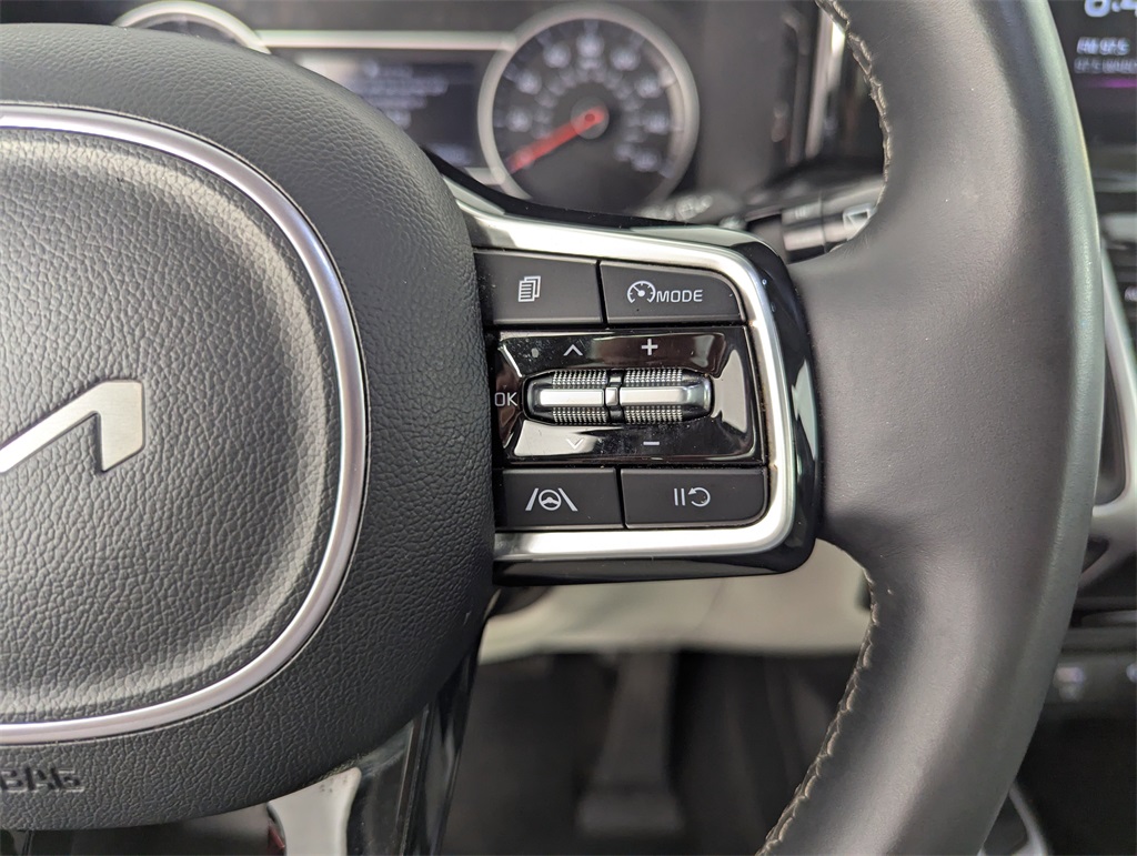2023 Kia Sorento S photo 19