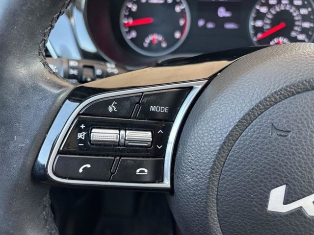 2022 Kia Seltos EX photo 16