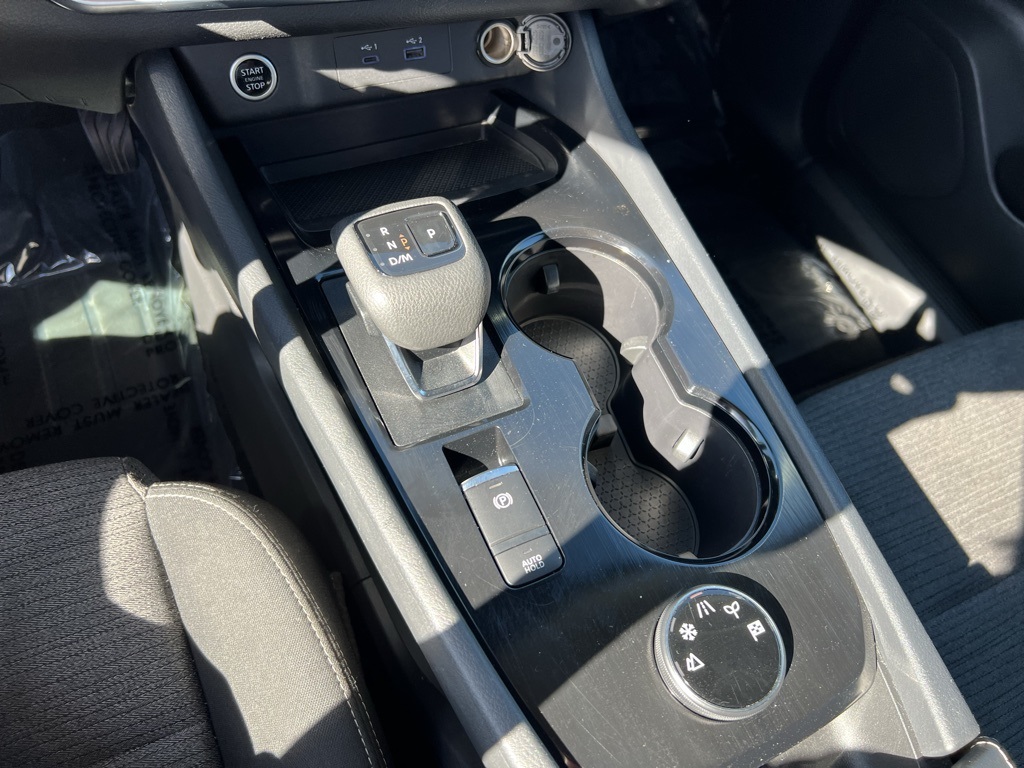 2023 Nissan Rogue SV photo 20