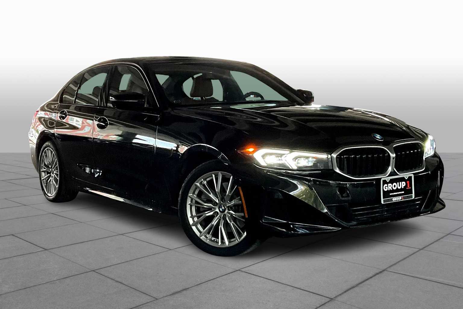 2023 Bmw 330i photo 2