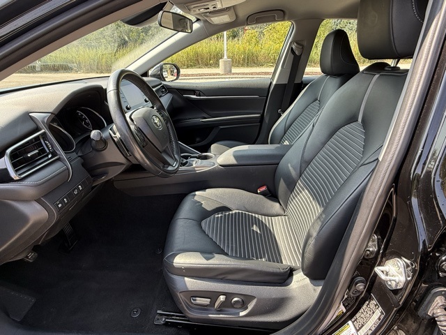 2023 Toyota Camry SE photo 11
