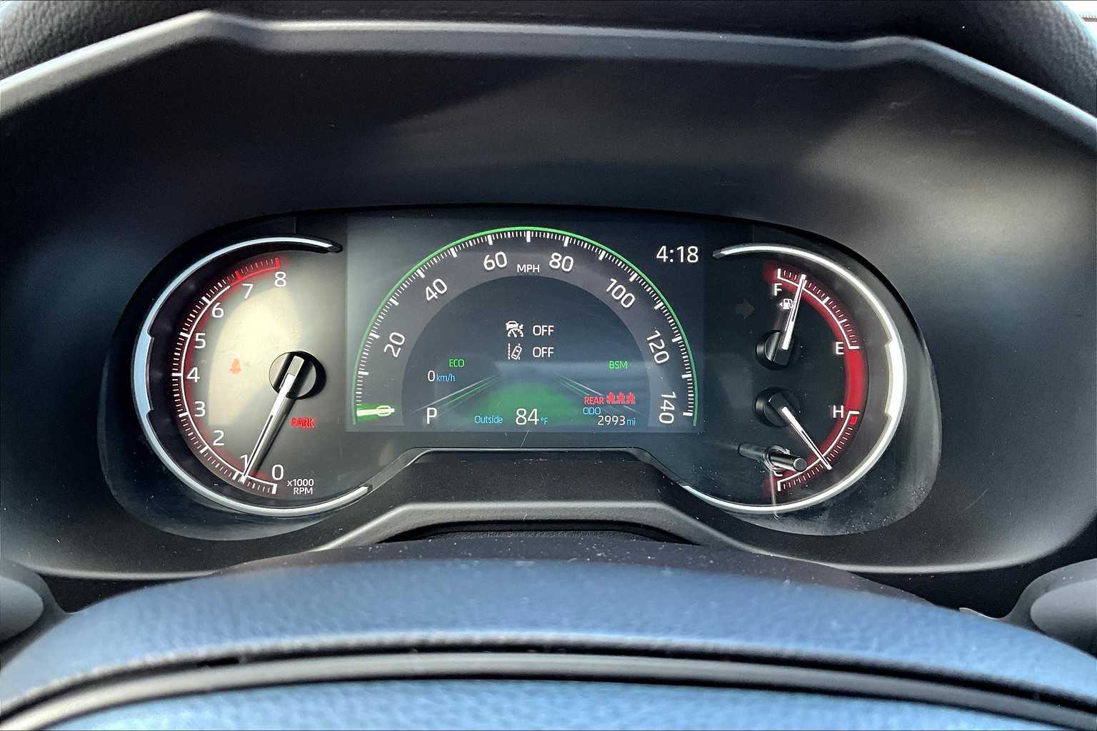 2025 Toyota RAV4 LE photo 23