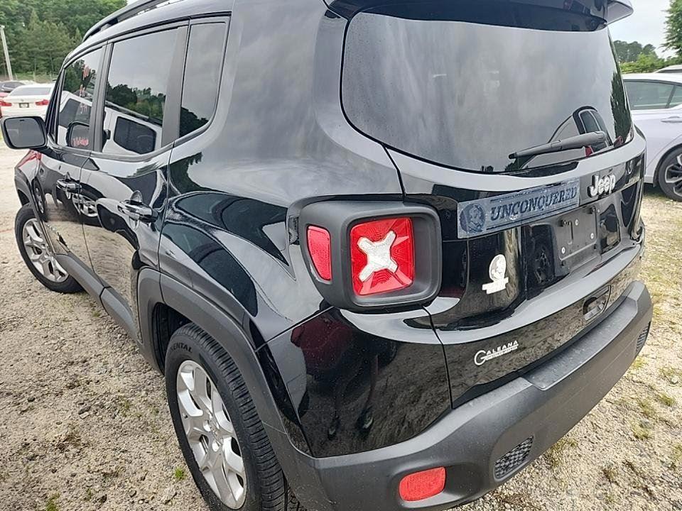 2018 Jeep Renegade Latitude North Edition photo 2
