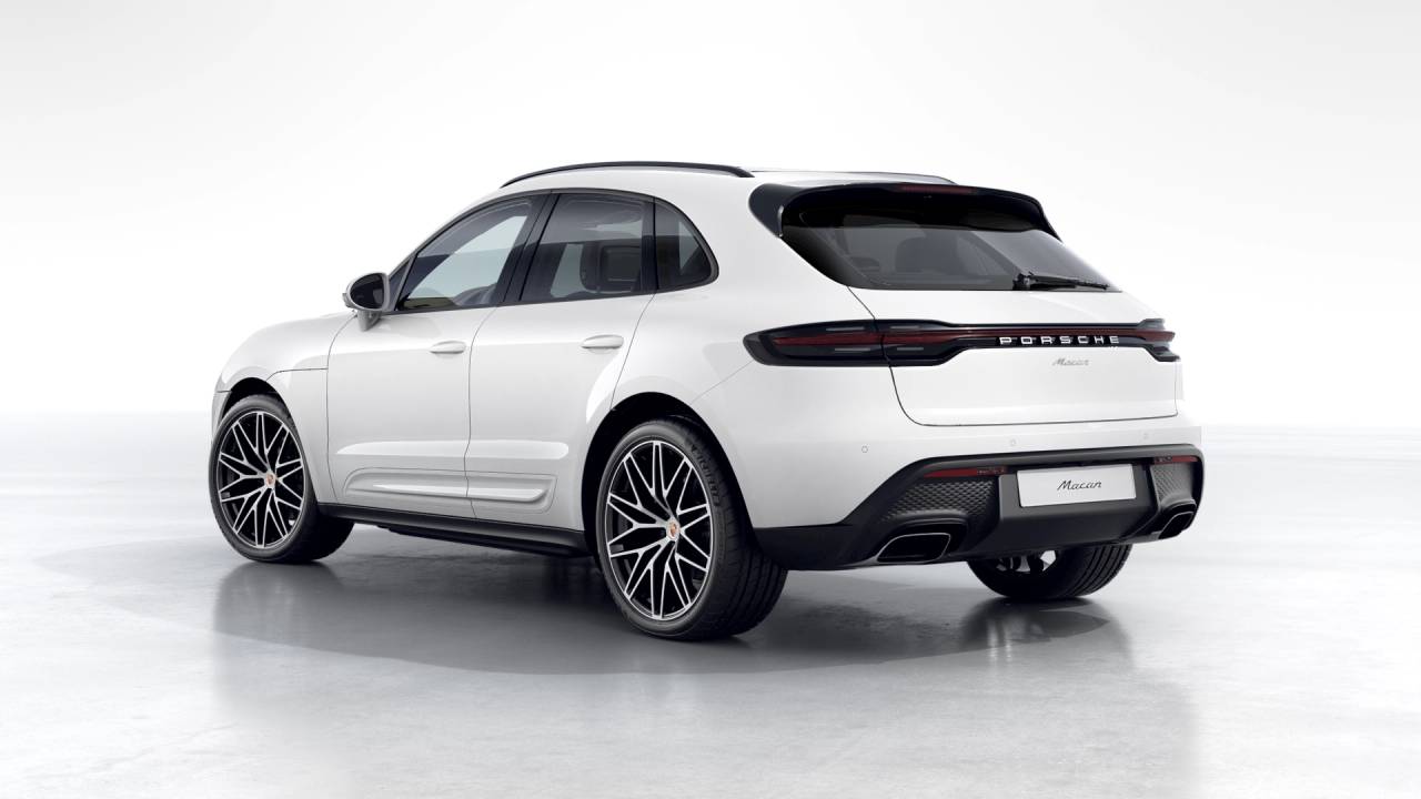 2026 Porsche Macan T photo 3