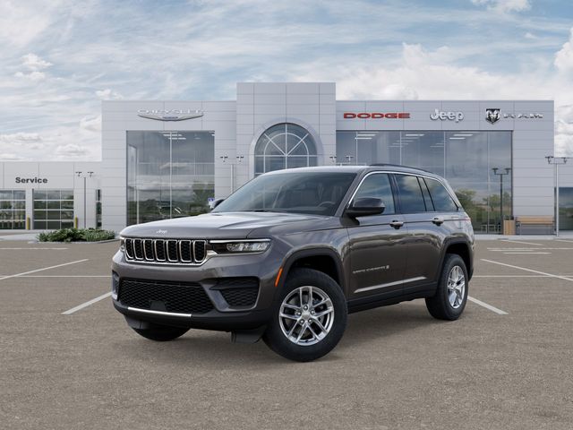 2025 Jeep Grand Cherokee Laredo's photo