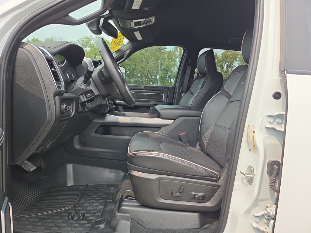 2024 Ram 2500 Laramie photo 7