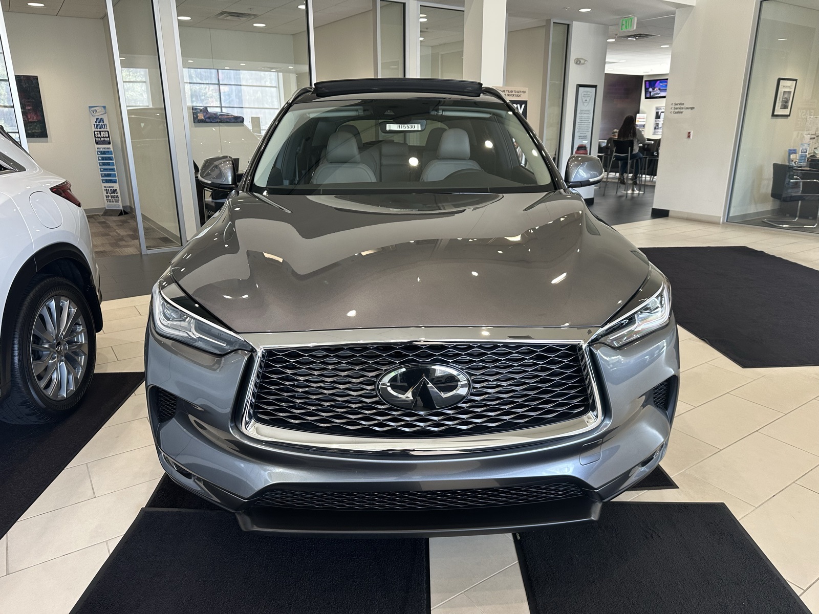 2025 Infiniti QX50 Luxe AWD photo 2