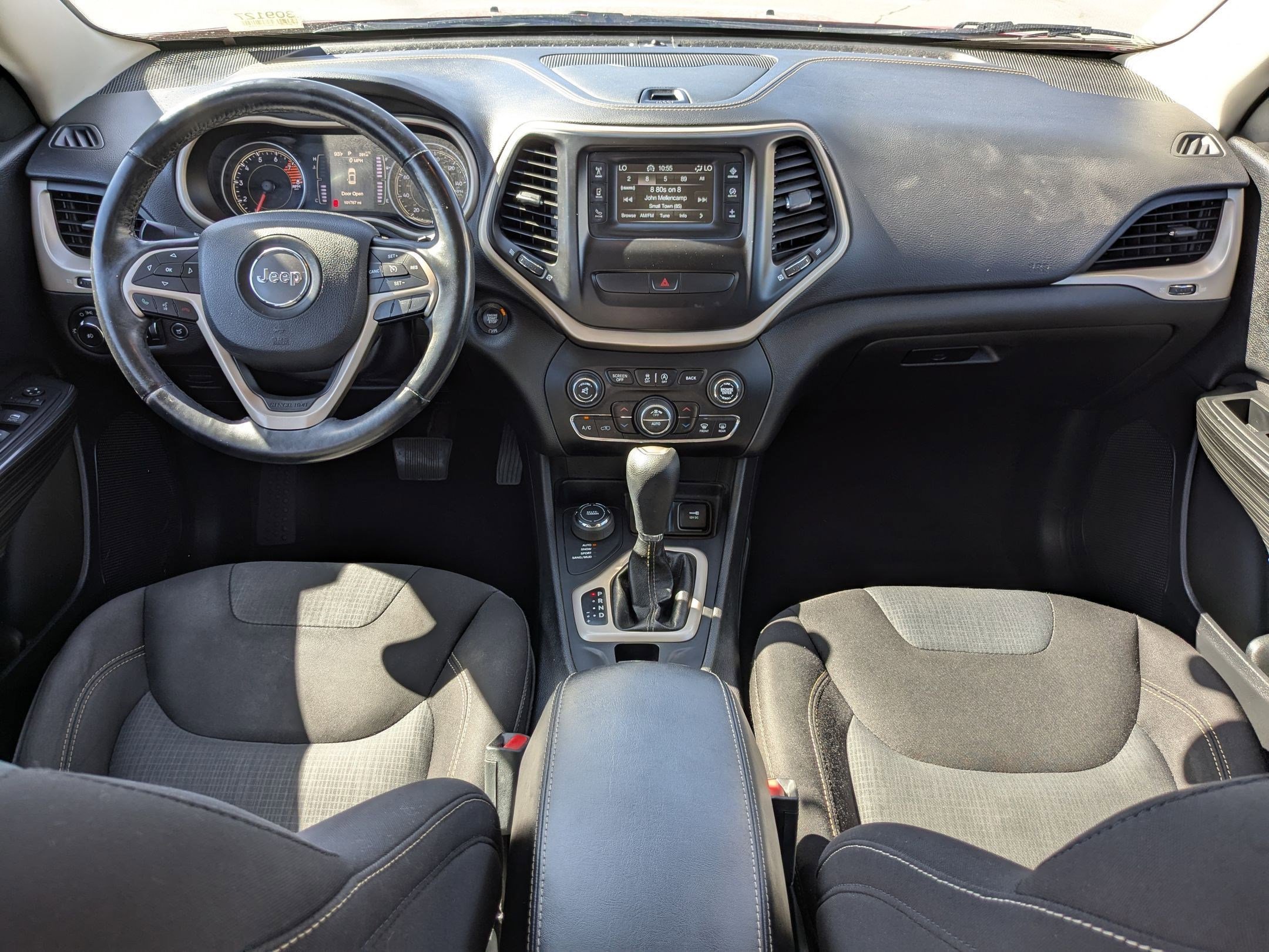 2017 Jeep Cherokee Latitude photo 17
