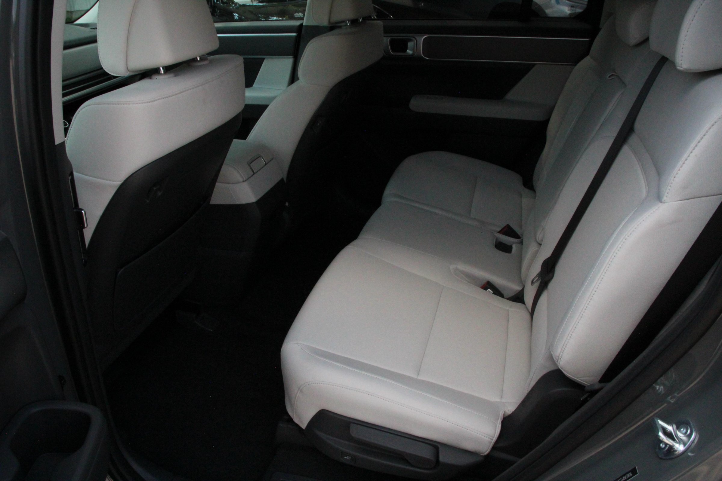 2026 Hyundai Santa Fe SE photo 13