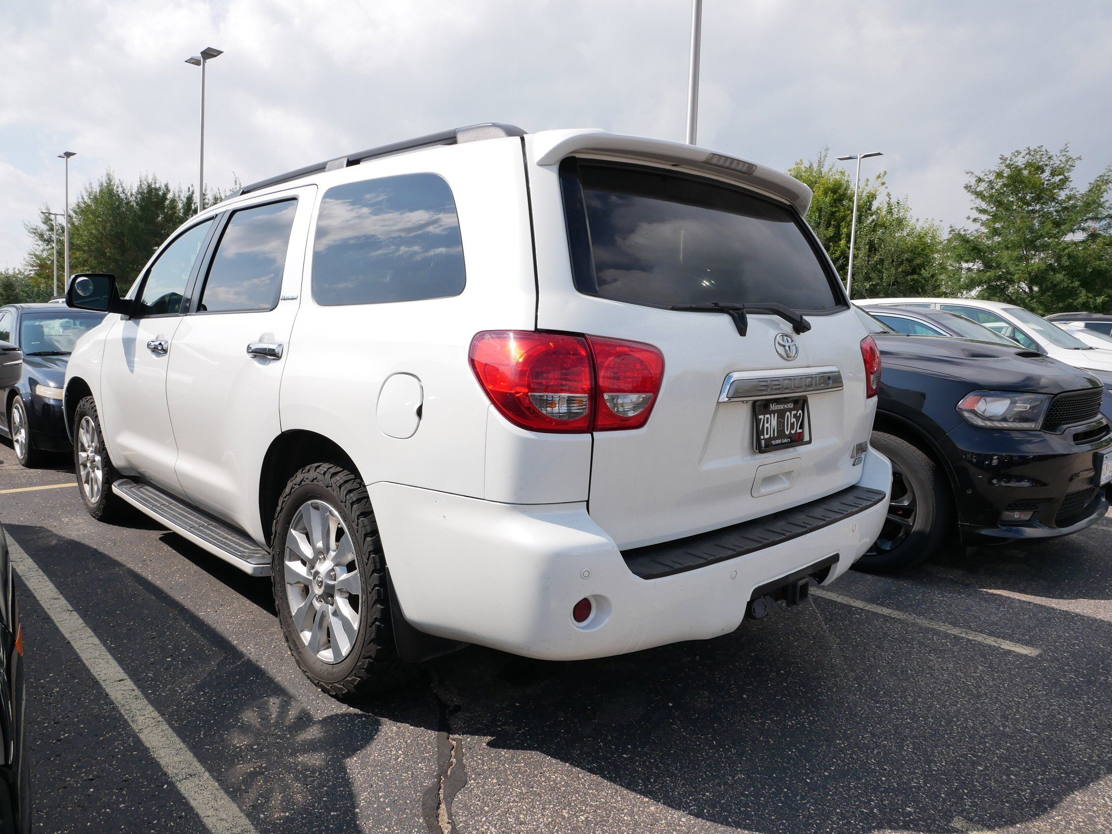 2011 Toyota Sequoia Platinum photo 4
