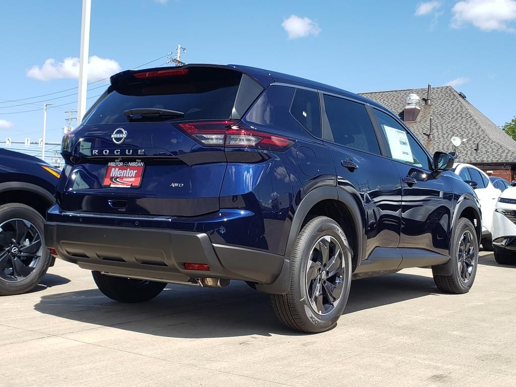 2026 Nissan Rogue SV photo 2