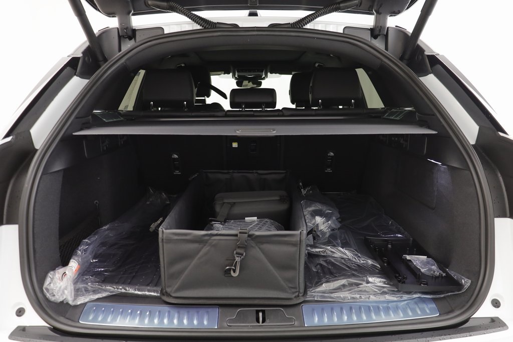 2026 Land Rover Range Rover Velar S photo 15