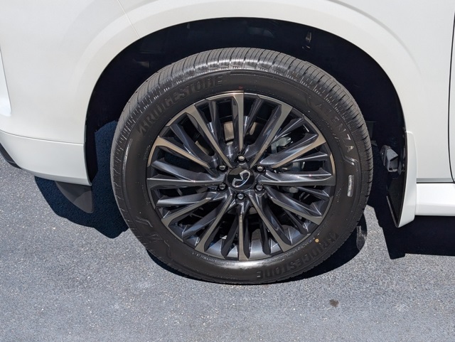 2026 Infiniti QX80 photo 30