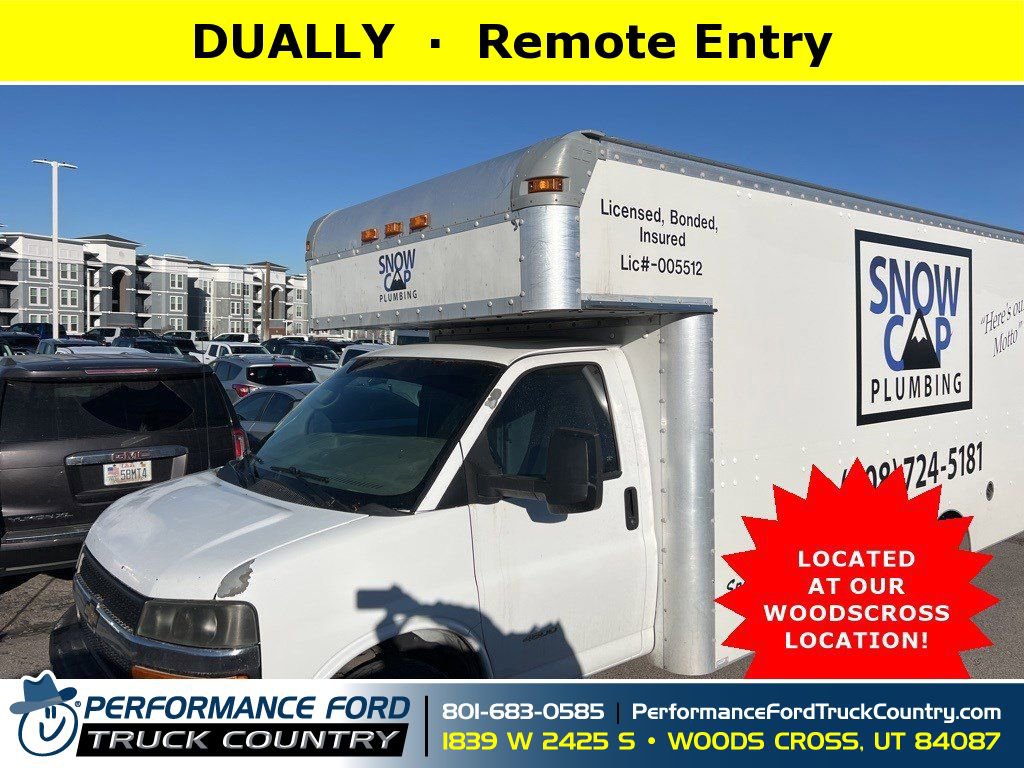 2011 Chevrolet Express G4500's photo