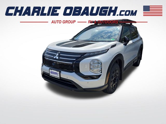 2025 Mitsubishi Outlander Trail Edition's photo