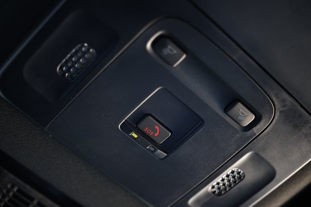 2025 Toyota Camry SE photo 39