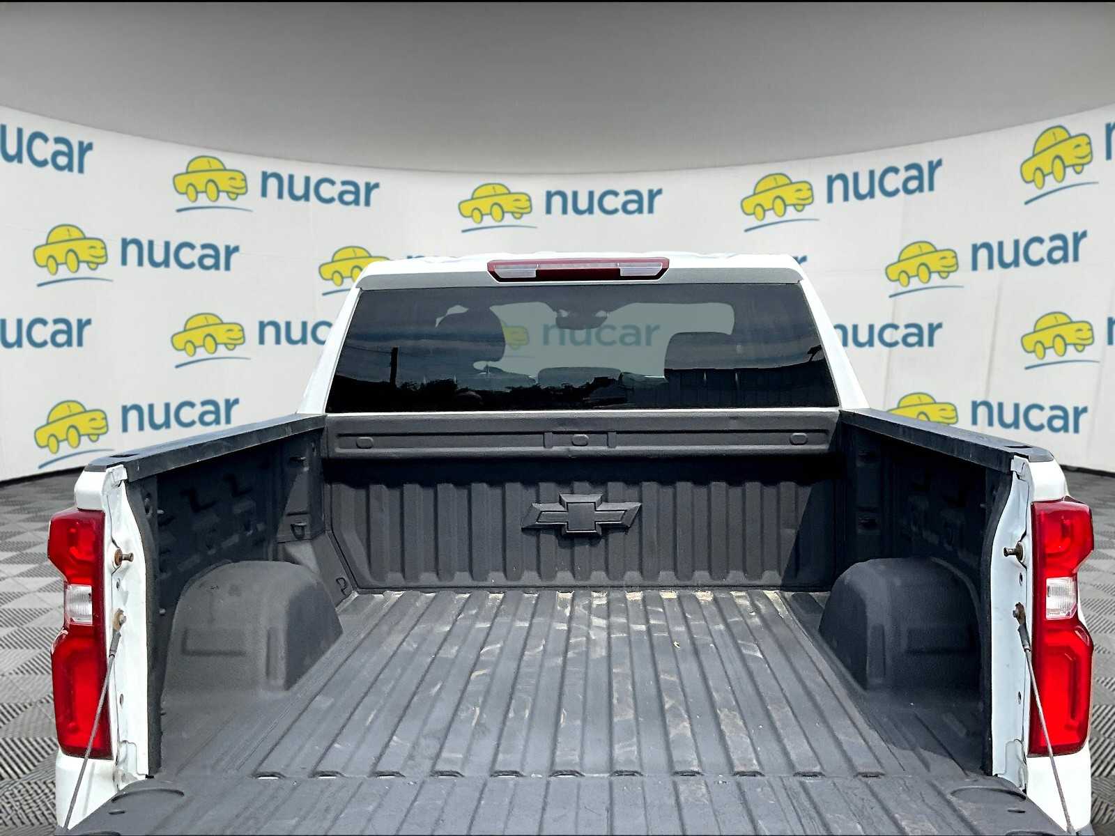 2022 Chevrolet Silverado 1500 Custom photo 2