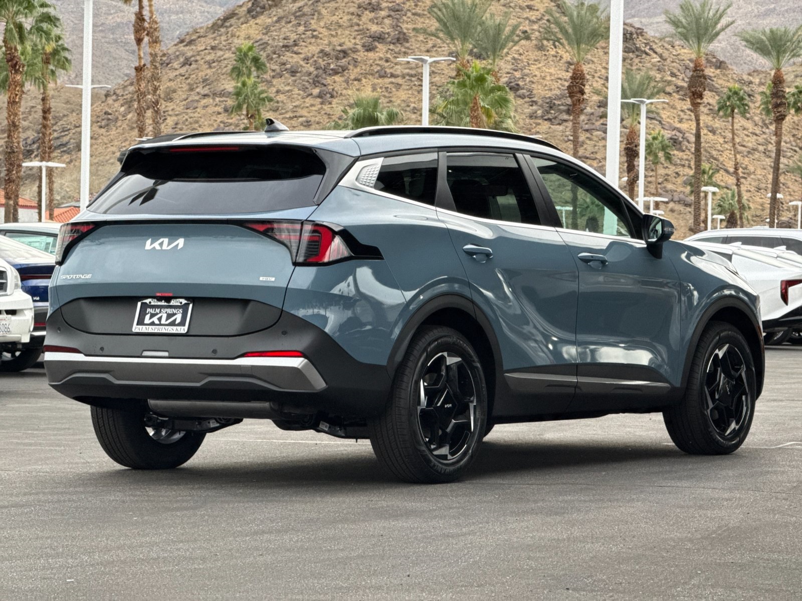 2026 Kia Sportage Hybrid EX photo 2