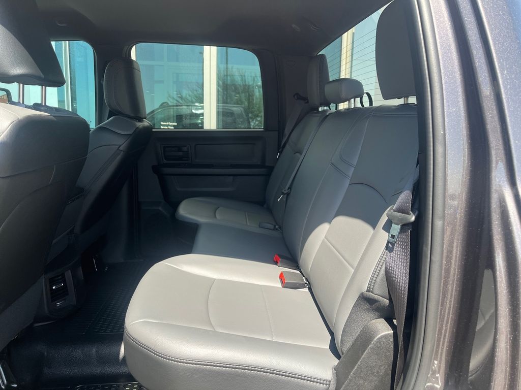 2025 Ram 2500 Tradesman photo 29
