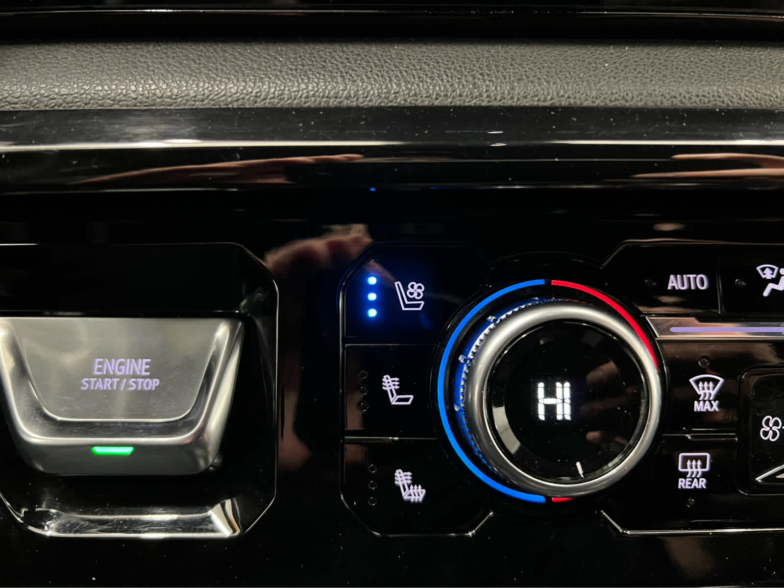 2024 Gmc Sierra HD AT4 photo 4