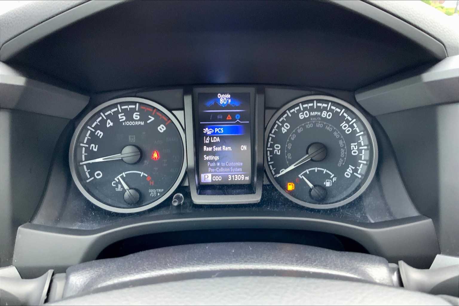 2023 Toyota Tacoma TRD photo 24