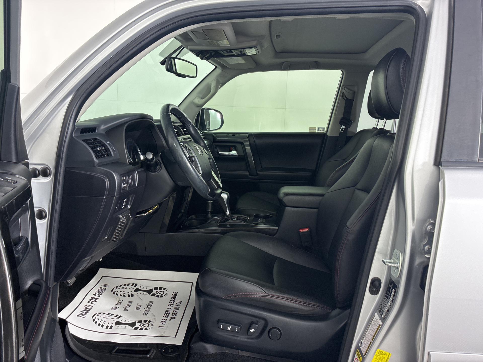 2016 Toyota 4Runner TRD Pro photo 8