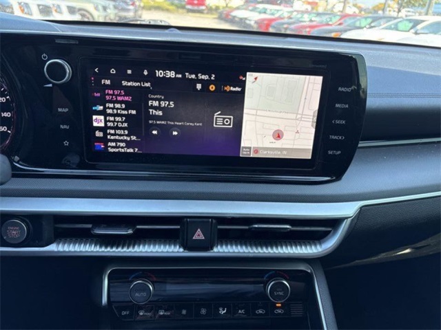 2023 Kia K5 GT-Line photo 10