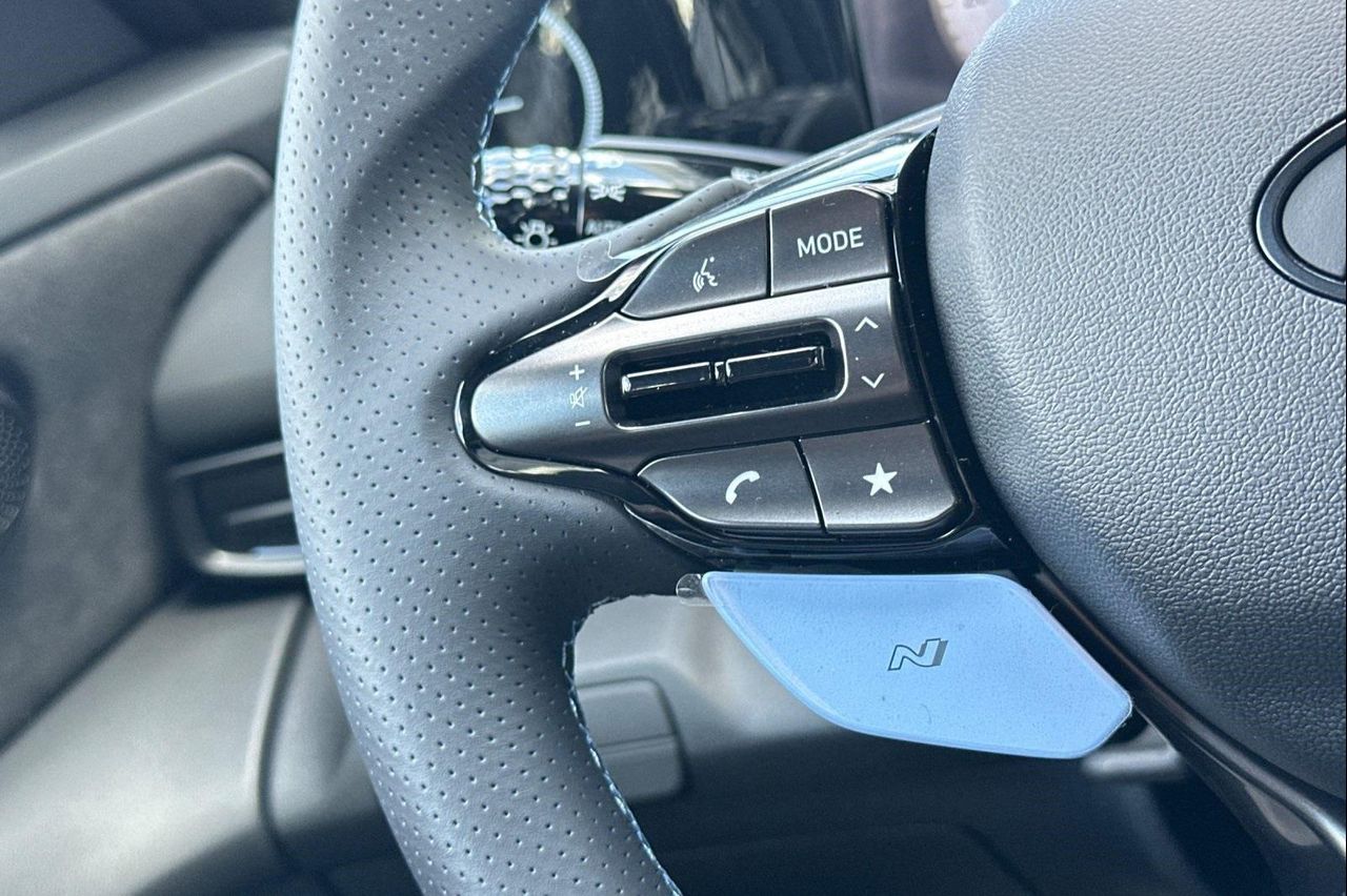 2025 Hyundai Elantra N Base photo 24