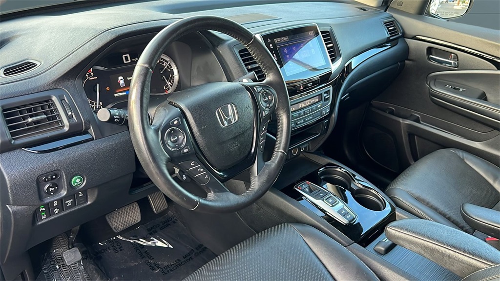2020 Honda Ridgeline RTL-E photo 9
